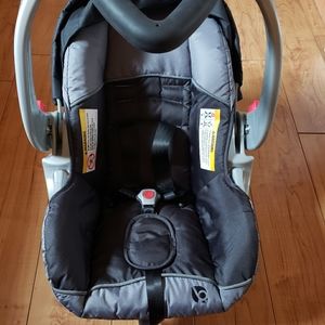 Infant car seat